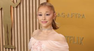 Ariana Grande announces devastating family loss in heartbreaking post