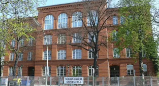 Berlin primary school suffers 'tear gas attack'