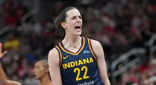 Caitlin Clark dazzles on sensational WNBA return