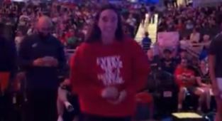 Caitlin Clark forced to apologize to Indiana Fever fan after incident