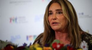 Caitlyn Jenner, CNN's Scott Jennings stuck in Israel after strikes