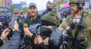 Chaos in Minneapolis as sweeping ICE raid descends into violence