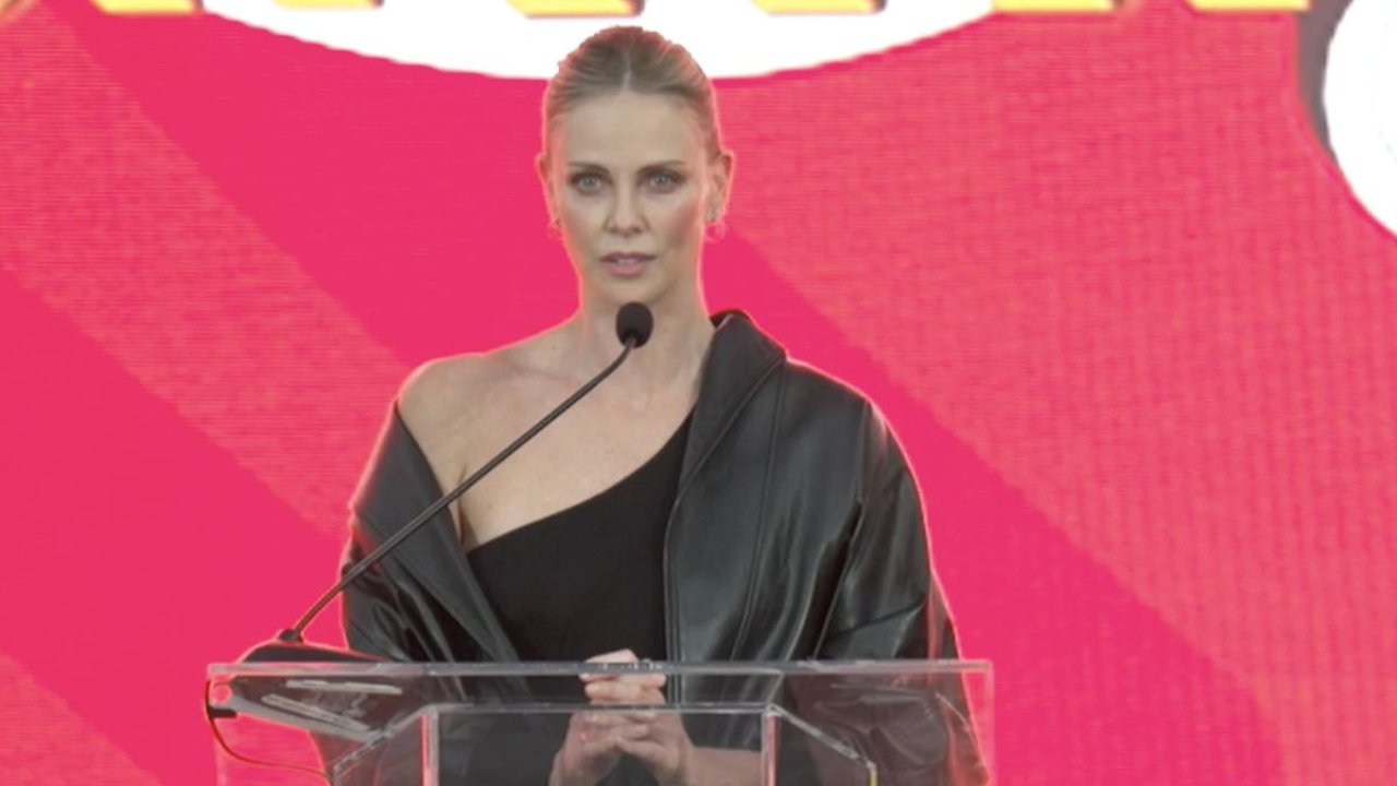  Charlize Theron blasted by fans over laying into Jeff Bezos - www ...