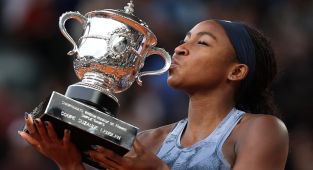 Coco Gauff triumphs over Aryna Sabalenka in epic French Open final