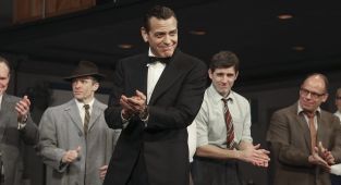 Critics blast CNN's decision to air George Clooney's Broadway play