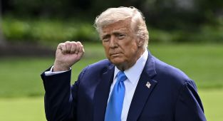 Donald Trump receives support from sporting ally ove Elon Musk feud