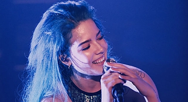 Dünyaca ünlü şarkıcı Halsey'den İstanbul konseri iki mütevazı istek