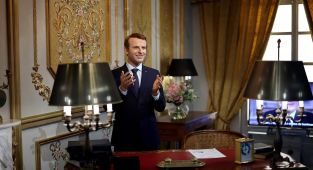 Emmanuel Macron waxwork is STOLEN by Greenpeace activists