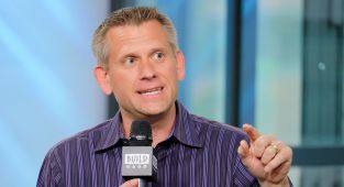 Ex-ESPN star John Brenkus' cause of death revealed after passing at 54