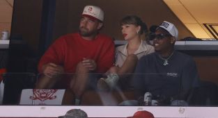 Fans mad as Taylor Swift, Travis Kelce dominate 'bulls***' NHL Final