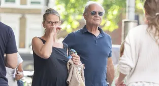 Frasier star Kelsey Grammer, 70, to become dad for EIGHTH time