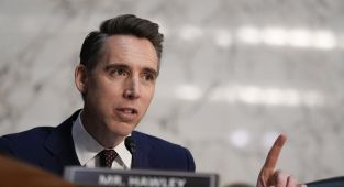 GOP senator's federal min. wage idea could cause Trump admin showdown
