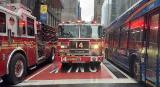 Grand Central SHUTS DOWN  as fire sparks massive emergency response
