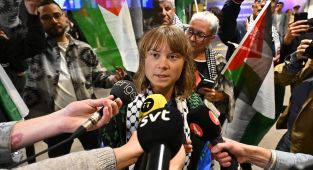 Greta Thunberg's reaction when asked about group member's Hamas links
