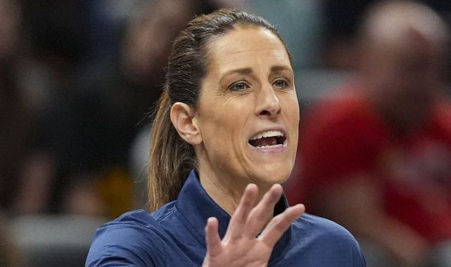 Indiana Fever head coach sparks fears with mysterious absence