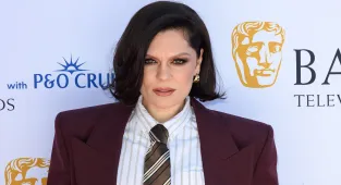 Jessie J announces shock breast cancer diagnosis