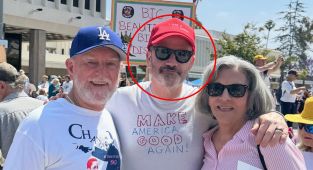 Jimmy Kimmel displays obscene MAGA insult during No Kings protest