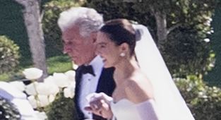 Josh Allen and Hailee Steinfeld tie the knot in stunning wedding