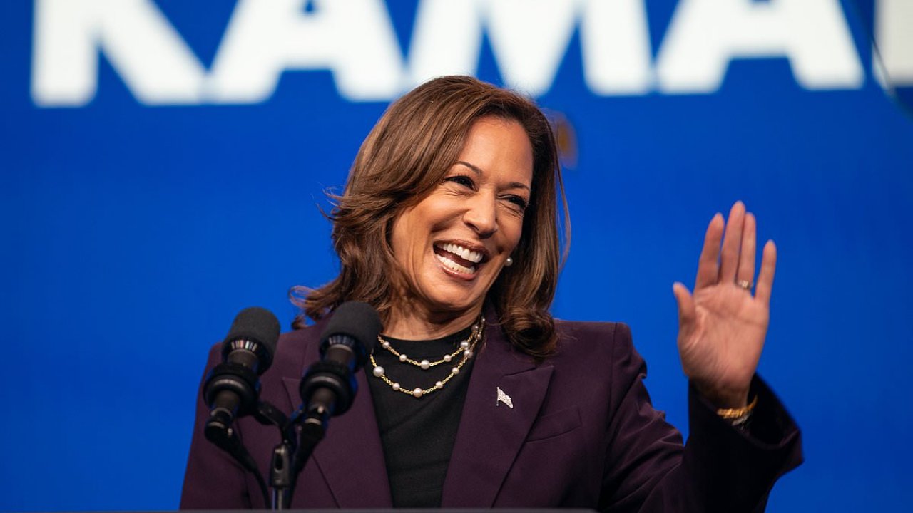 Kamala's comeback bid sparks Democrat donor meltdown