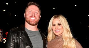 Kim Zolciak and Kroy Biermann FORCED OUT of mansion by US Marshals