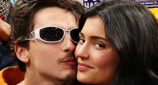 Kylie Jenner and Timothee Chalamet share courtside kiss at Knicks game