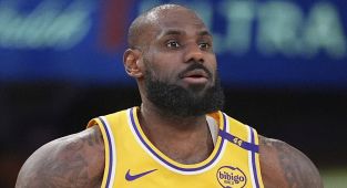 Lakers owners to sell majority stake in iconic NBA team for $10billion