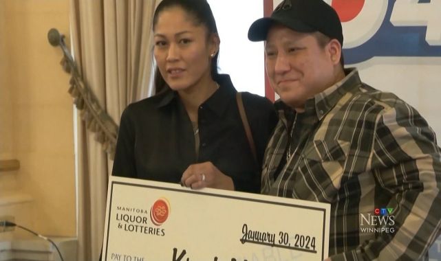 Lottery winner claims girlfriend vanished with his millions
