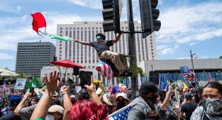 Man 'intentionally' drives into crowd at Virginia 'No Kings Day' rally
