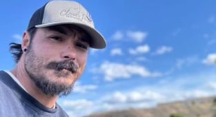 Manhunt for Travis Decker narrows in on remote trail after tip off