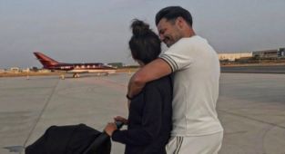 Mark Wright apologises for 'poor taste' post about planes