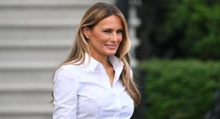 Melania Trump shows off bold new look as president compliments her