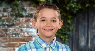 Mom's agony after unvaccinated child gives her son rare flu