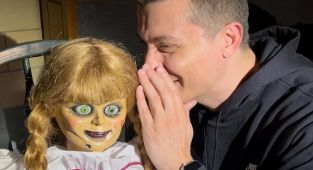Paranormal experts reveal haunting first Annabelle encounters