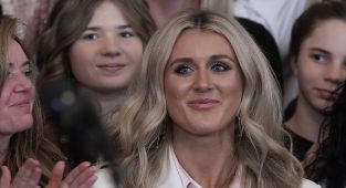 Riley Gaines reveals why she feels 'sorry' for Simone Biles