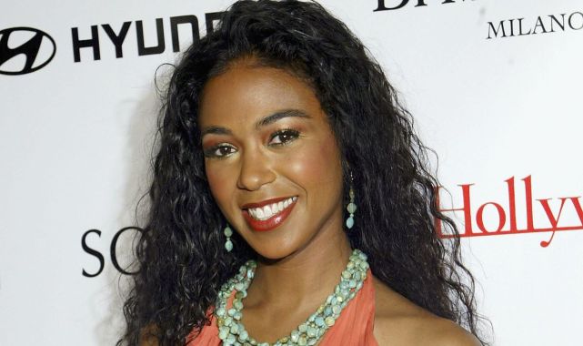 Rise of Ananda Lewis and others seeking dangerous alternative medicine