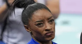 Simone Biles' ex-teammate reignites feud as she defends Riley Gaines