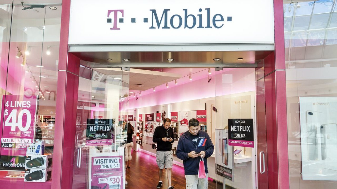 T-Mobile customers furious as 'lifetime' benefit is phased out