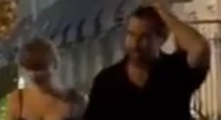 Taylor Swift on date with Travis Kelce after viral 'pregnancy' rumor