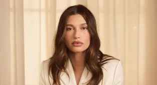 The unreported real reason Hailey Bieber sold her Rhode makeup brand