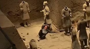 Tourist jumps into Terracotta Army clay warriors and damages statues