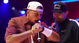 Travis Kelce, Patrick Mahomes wow crowd at Kansas City charity event