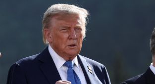 Trump considers travel ban on another 36 countries