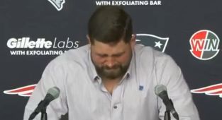 Two-time Super Bowl champion weeps as he confirms NFL retirement