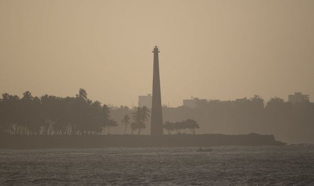 US braces for 'dirty rain' as airborne threat chokes multiple states