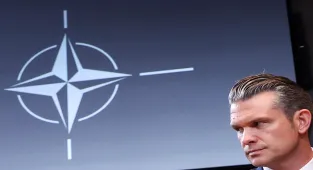 US presses NATO to agree defence spending hike