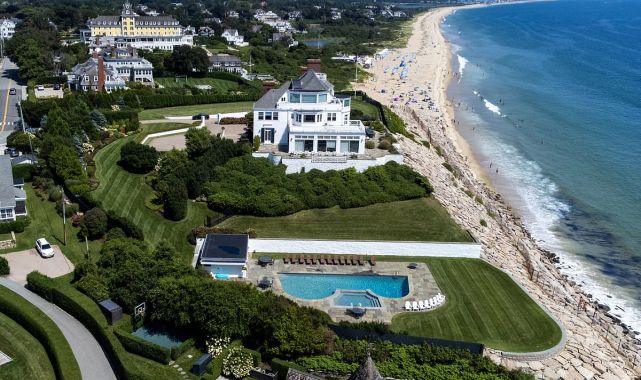 Wealthy vacationers want to shake off $100K 'Taylor Swift tax'