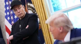 'Without me, Trump would have lost': White House bromance explodes