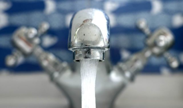 Woman dies from brain-eating infection after rinsing with TAP WATER