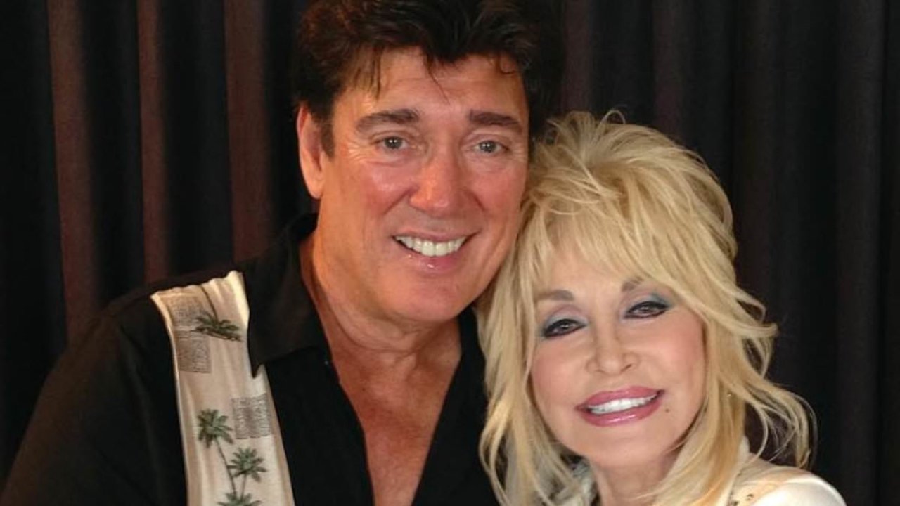80s country music icon to have surgery after onstage stroke