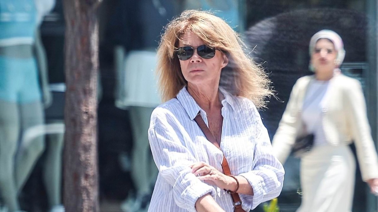 '90s TV mom who still sends cookies to her TV son is unrecognizable